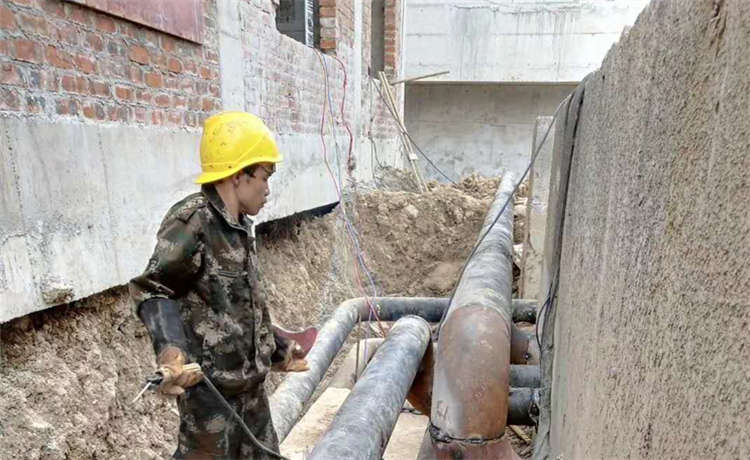 梧州鋼鐵世界219mm螺旋焊管，熱浸鋅工字鋼，820-6-8-10-12mm螺旋鋼管，排污螺旋鋼管廠家