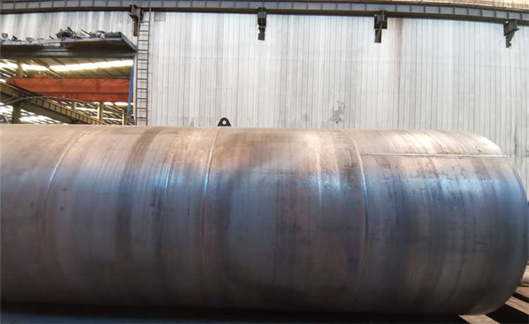 鋼材場(chǎng)污水處理鋼管廠家，槽鋼批發(fā)，2420mm螺旋管，外直徑1620mm螺旋焊管