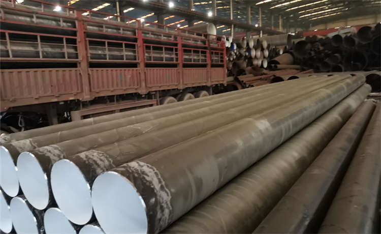 螺旋鋼管加工廠，鋼材場(chǎng)槽鋼批發(fā)，1220-12mm螺旋管，2550mm螺旋焊管