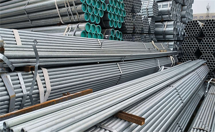 1000mm鎖扣螺旋管，dn2100螺旋鋼管，鋼材場(chǎng)排污鋼管廠家，六油四布防腐螺旋管廠家