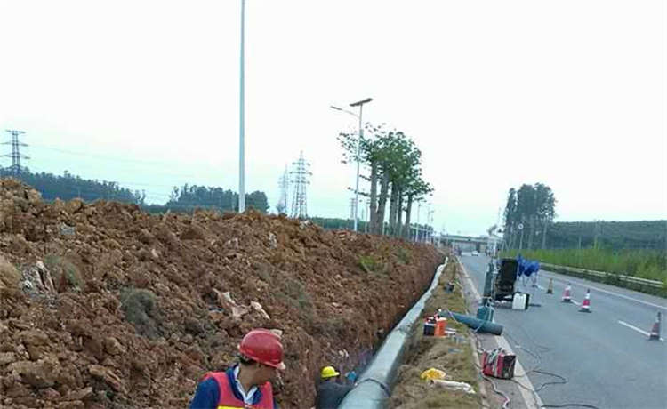 1800給水防腐螺旋管，防城港1016mm螺旋管，提供各種螺旋鋼管，鋼材場(chǎng)焊管