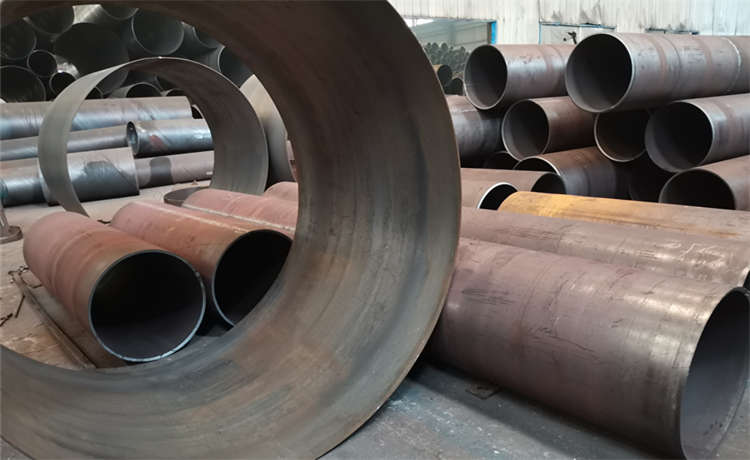 鋼材場焊管廠，大型鋼管生產廠家，2100mm大口徑螺旋焊管，1100mm螺旋鋼管