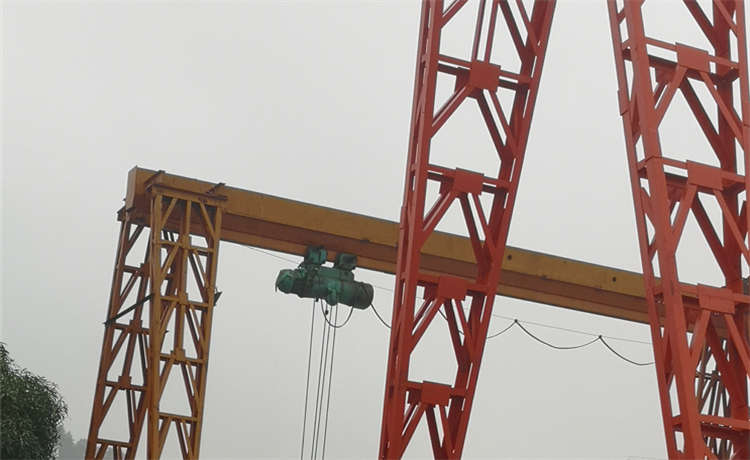 273mm供水螺旋鋼管，1000螺旋鋼管，鍍鋅槽鋼，鋼管樁廠家