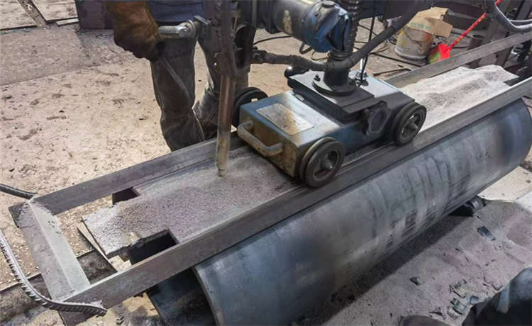 2820 1720螺旋焊管，柳州內(nèi)徑700mm螺旋焊管，1420-12螺旋管，角鋼批發(fā)