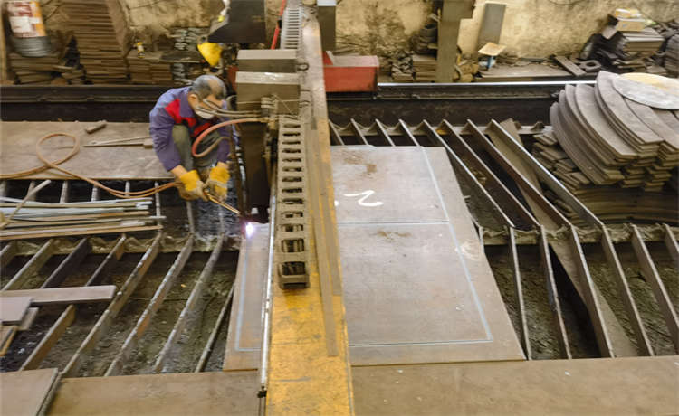 813mm螺旋管，佛山內(nèi)直徑1300mm螺旋焊管，鋼頂管，優(yōu)質(zhì)螺旋管廠家